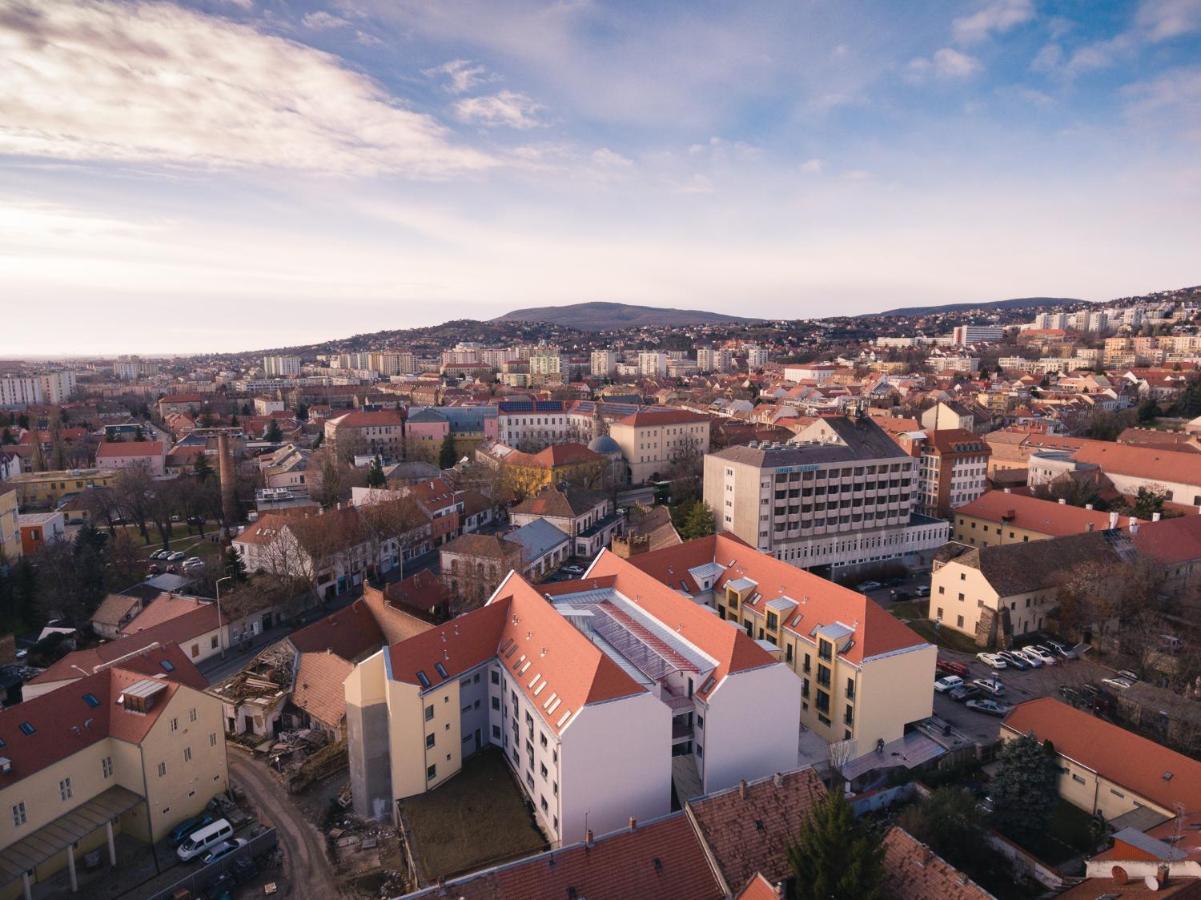V10 Apartment Pécs Zewnętrze zdjęcie